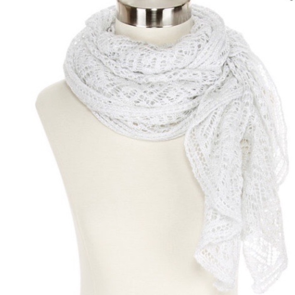 Elegant metallic crochet Scarf